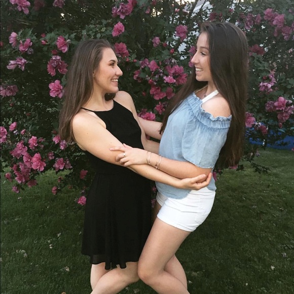 Meet your Posher, Loren - Picture 1 of 1